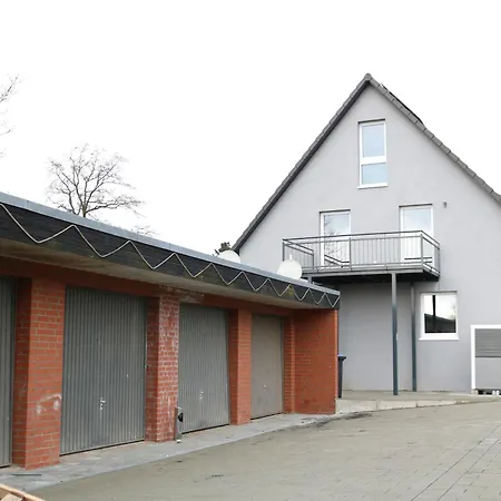 In Neustadt- Og Rechts *